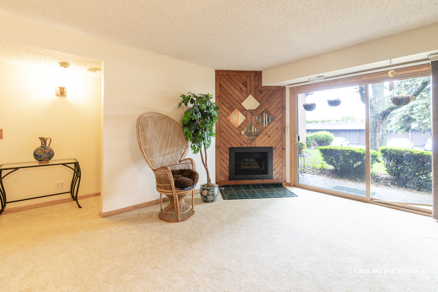 8212 Anchor Drive #501, Woodridge, IL 60517