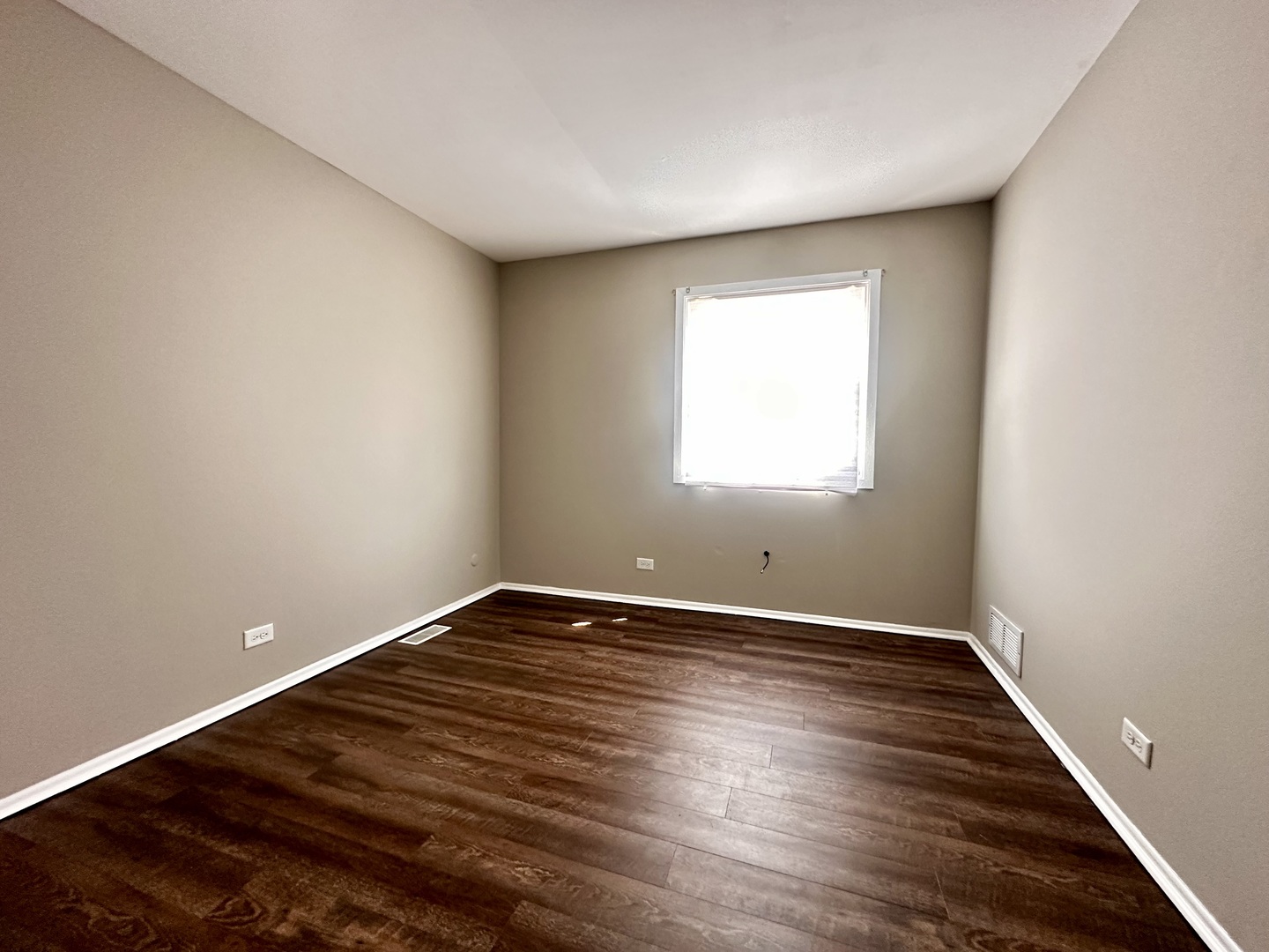 1401 N Glen Circle #D, Aurora, IL 60506