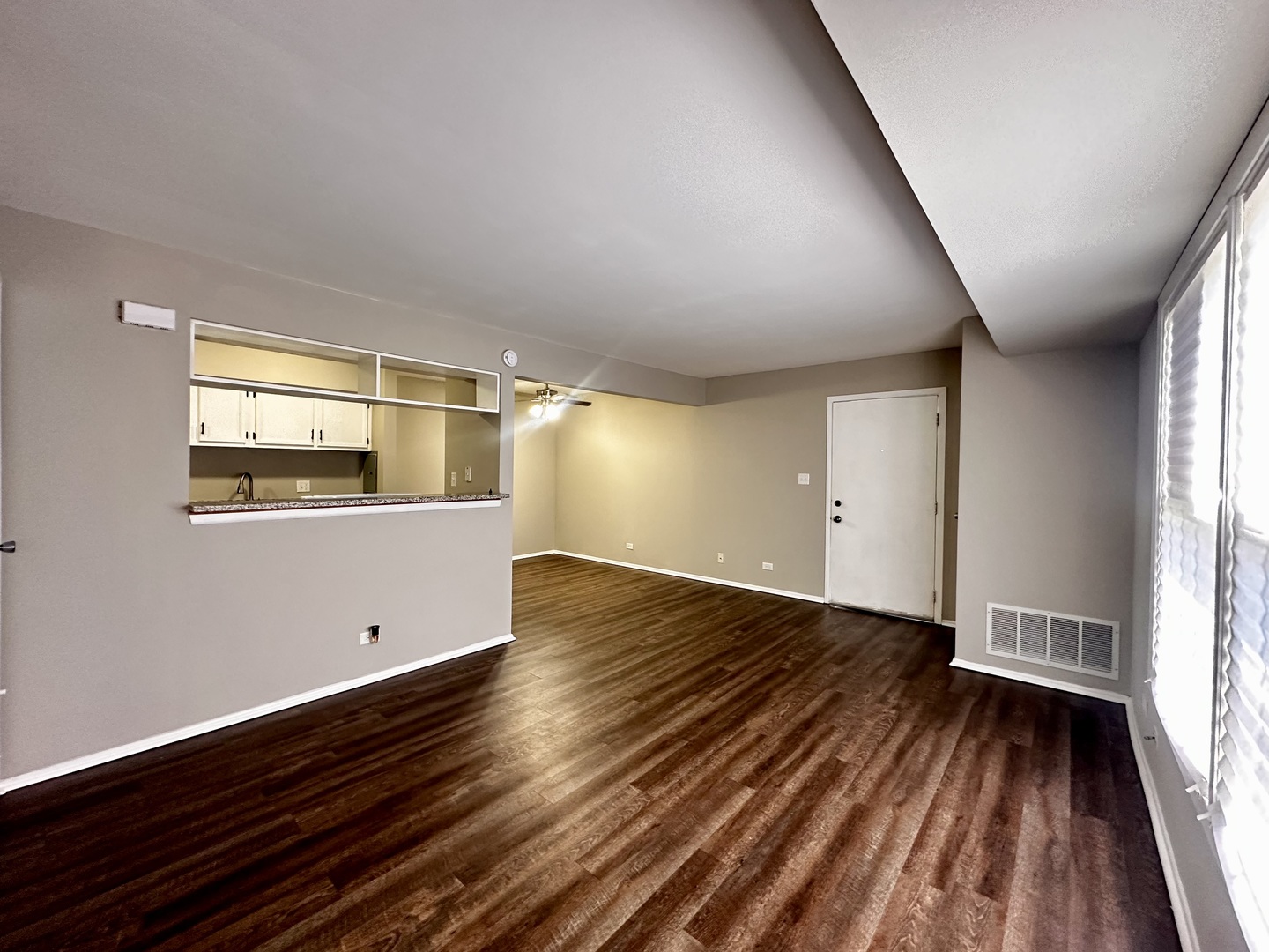 1401 N Glen Circle #D, Aurora, IL 60506