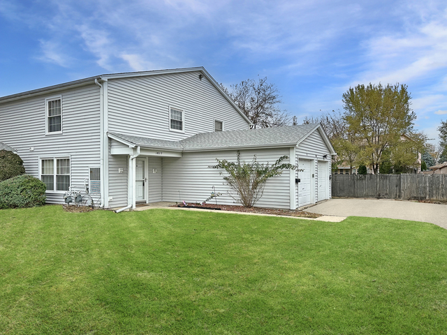 1401 N Glen Circle #D, Aurora, IL 60506