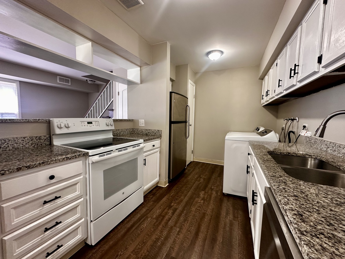 1401 N Glen Circle #D, Aurora, IL 60506