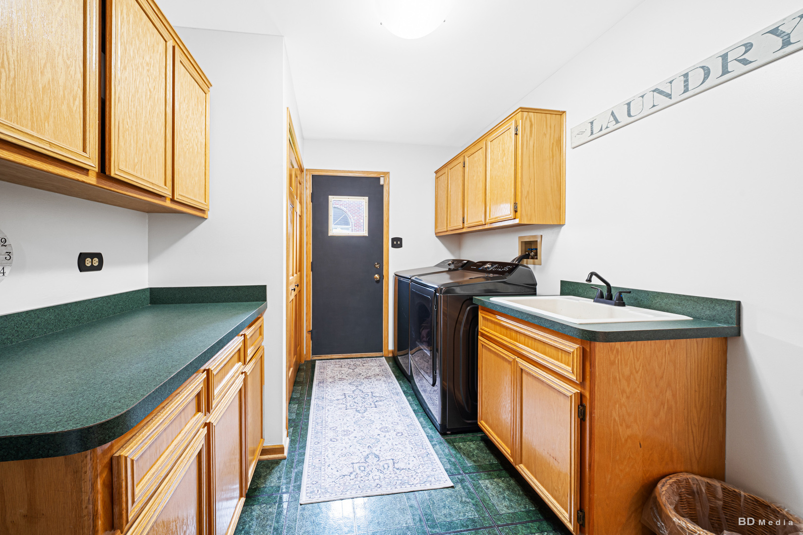 19430 Glenbrook Lane, Tinley Park, IL 60487