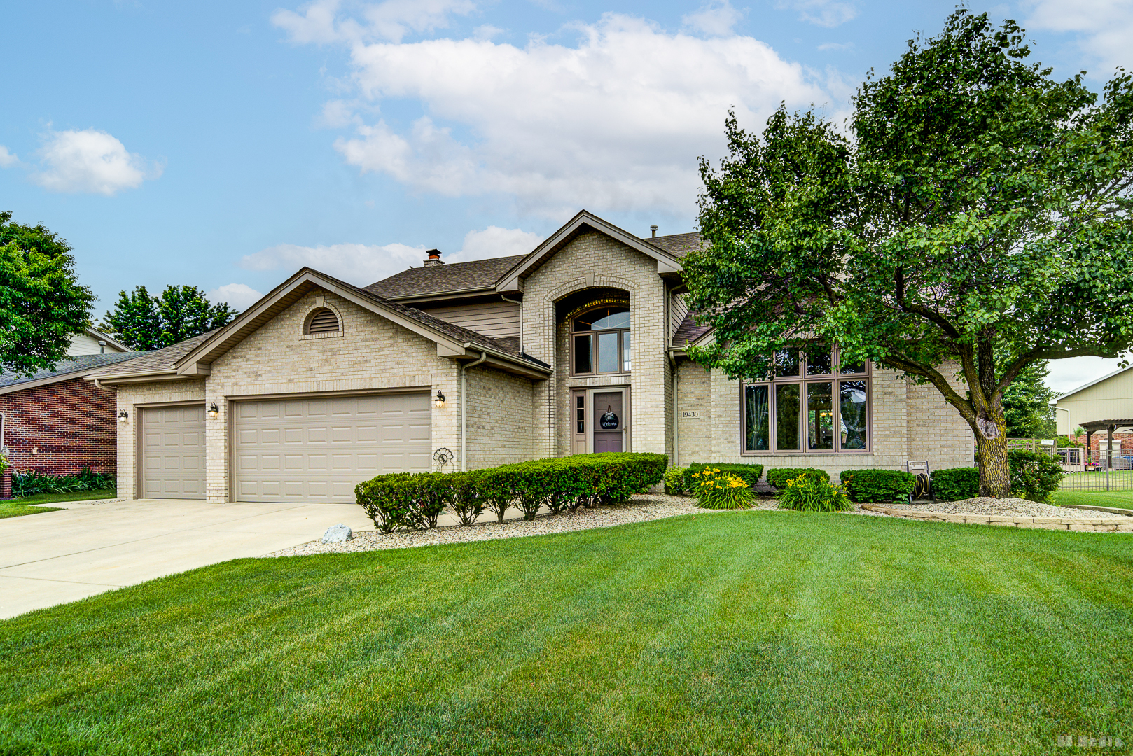 19430 Glenbrook Lane, Tinley Park, IL 60487