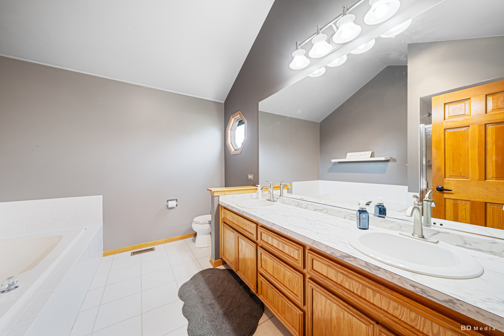 19430 Glenbrook Lane, Tinley Park, IL 60487