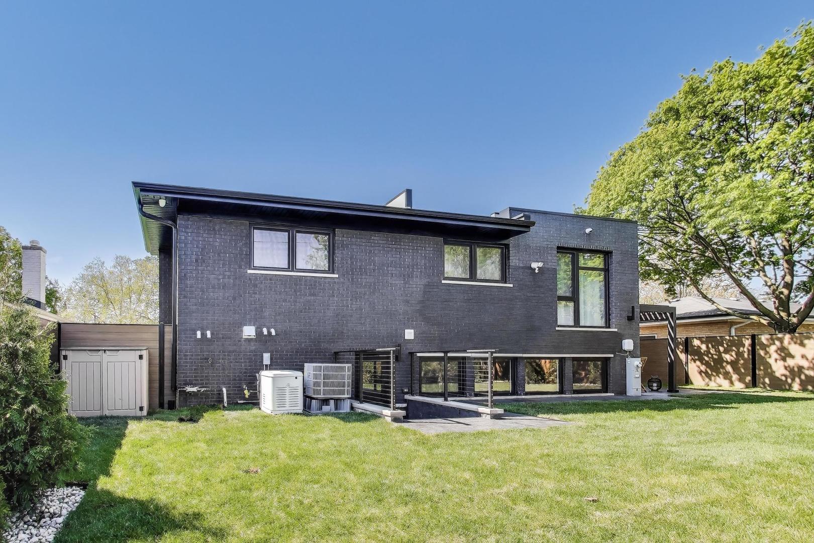 359 E Church Street, Elmhurst, IL 60126