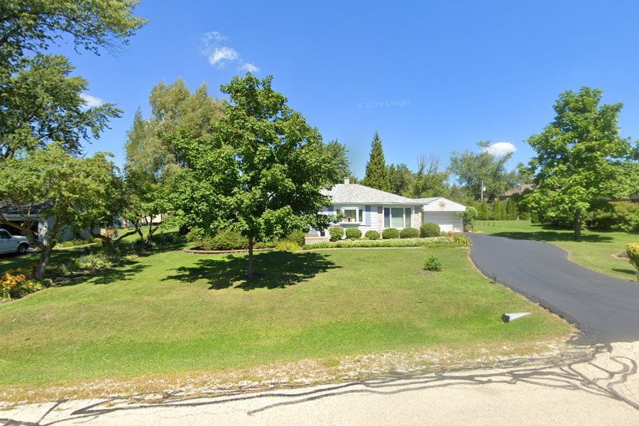 646 68th Street, Willowbrook, IL 60527