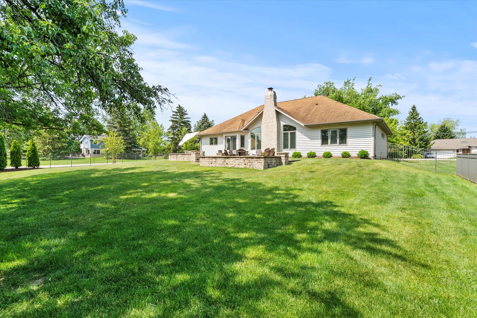 12203 Walker Road, Lemont, IL 60439
