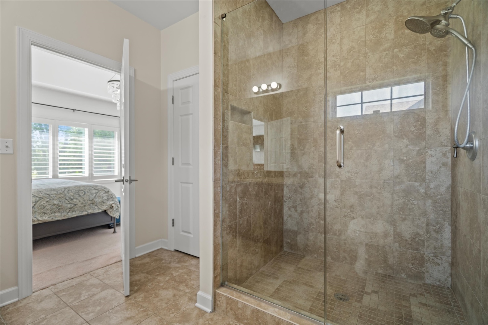 12203 Walker Road, Lemont, IL 60439