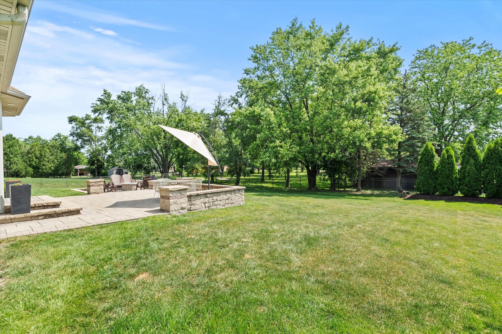 12203 Walker Road, Lemont, IL 60439