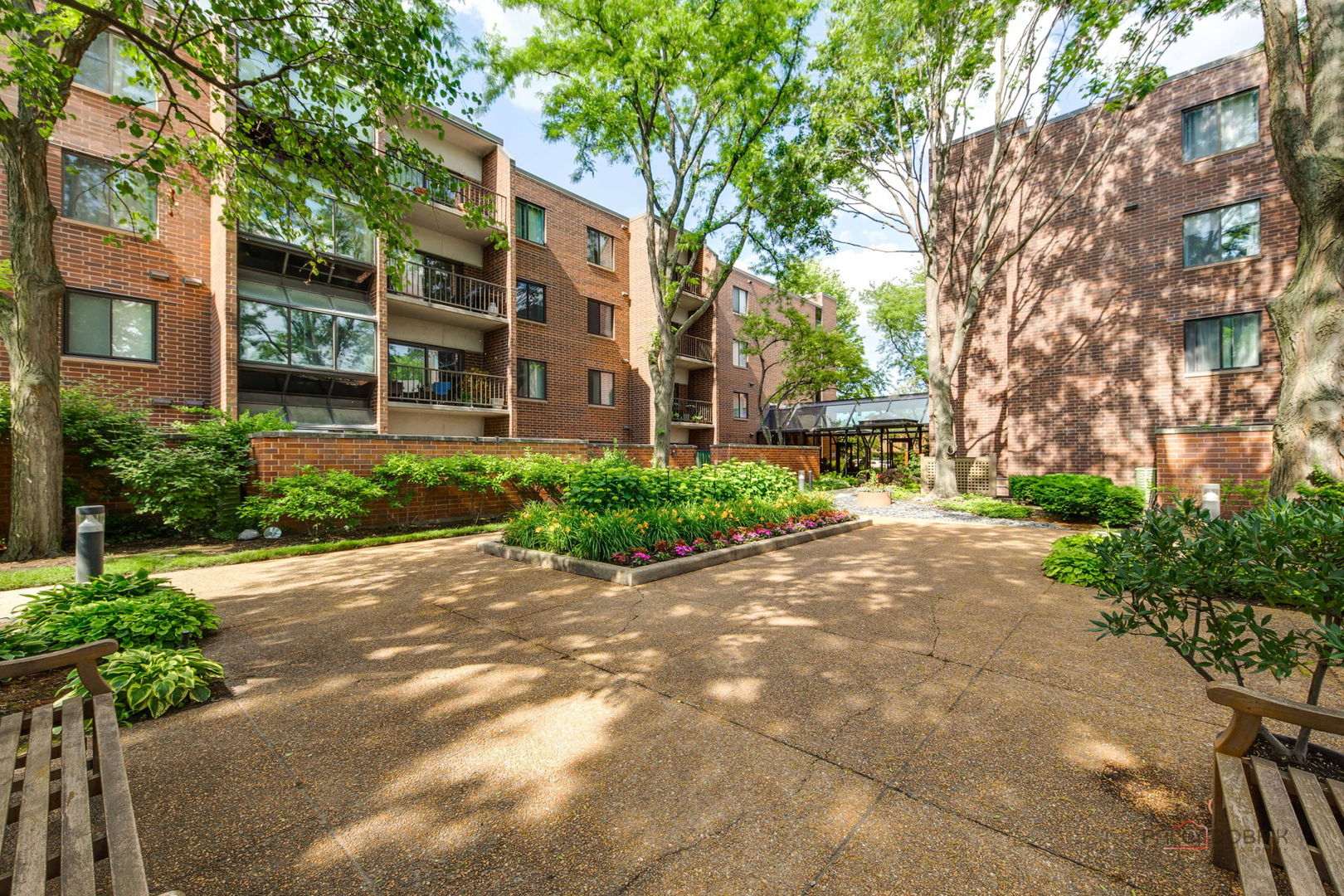 2200 Bouterse Street #407, Park Ridge, IL 60068