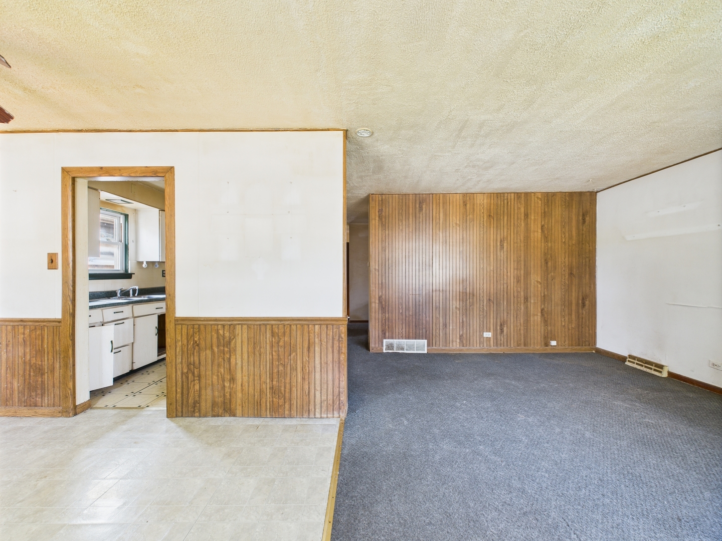 4628 1st Avenue, Lyons, IL 60534