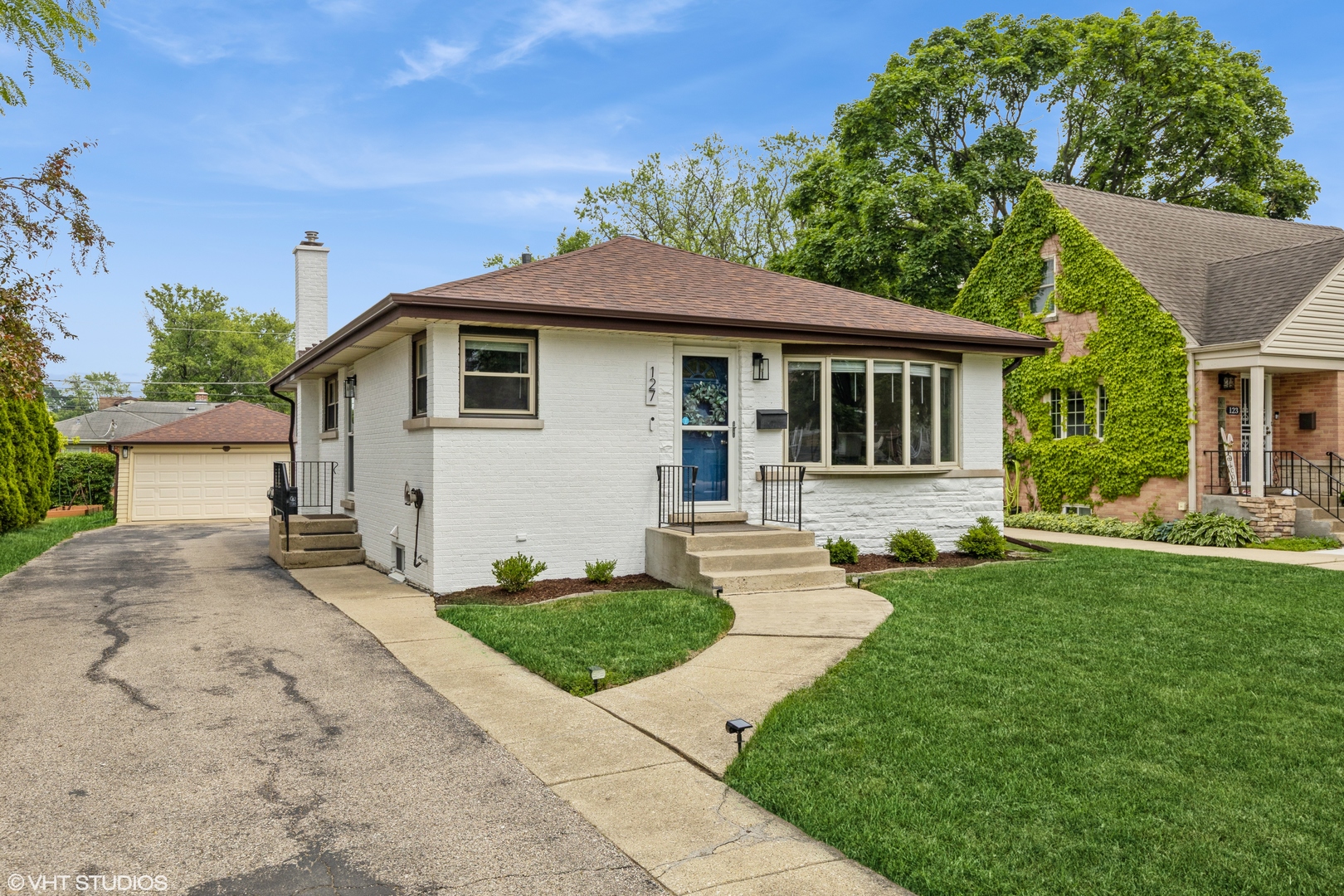 127 Elm Street, Glenview, IL 60025