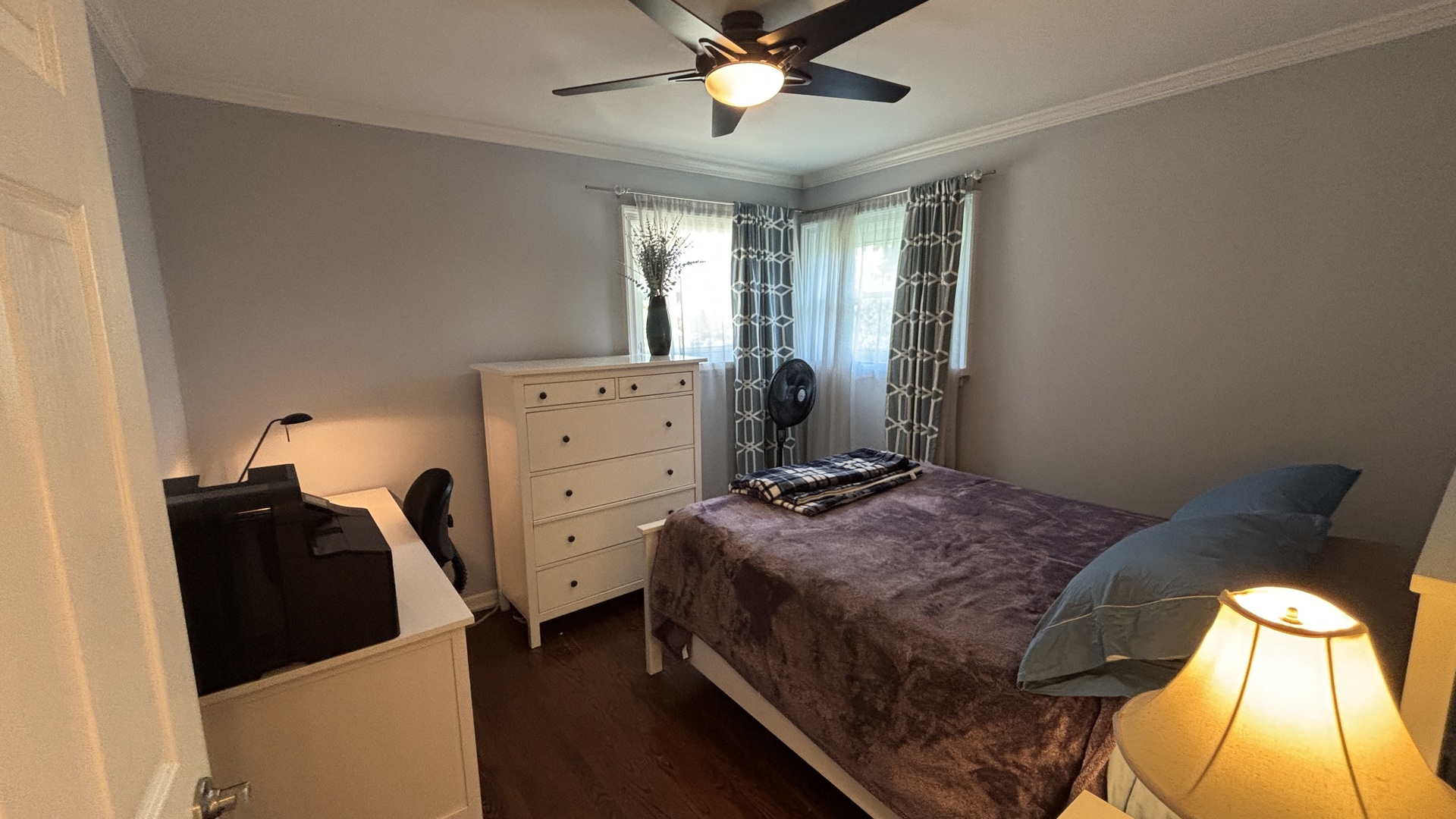 1317 N Mitchell Avenue, Arlington Heights, IL 60004