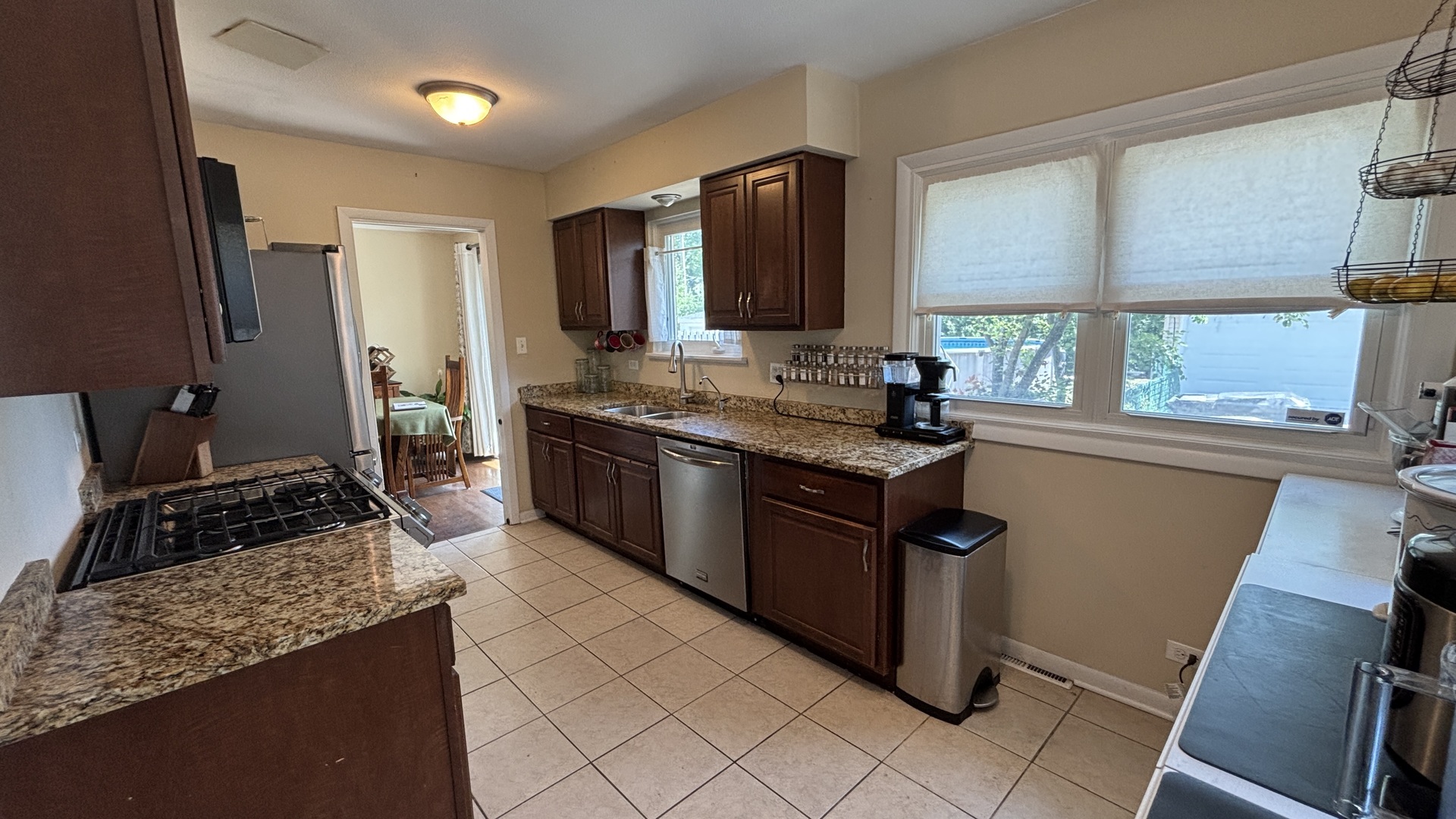 1317 N Mitchell Avenue, Arlington Heights, IL 60004