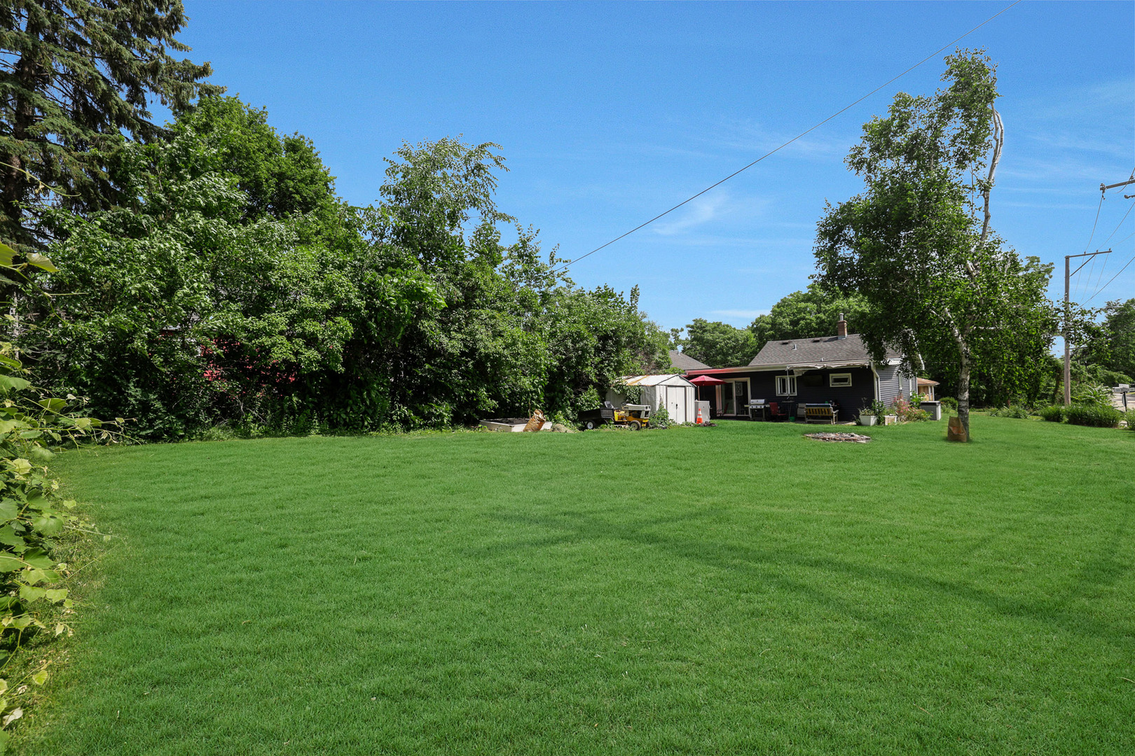1452 Raymond Street, South Elgin, IL 60177