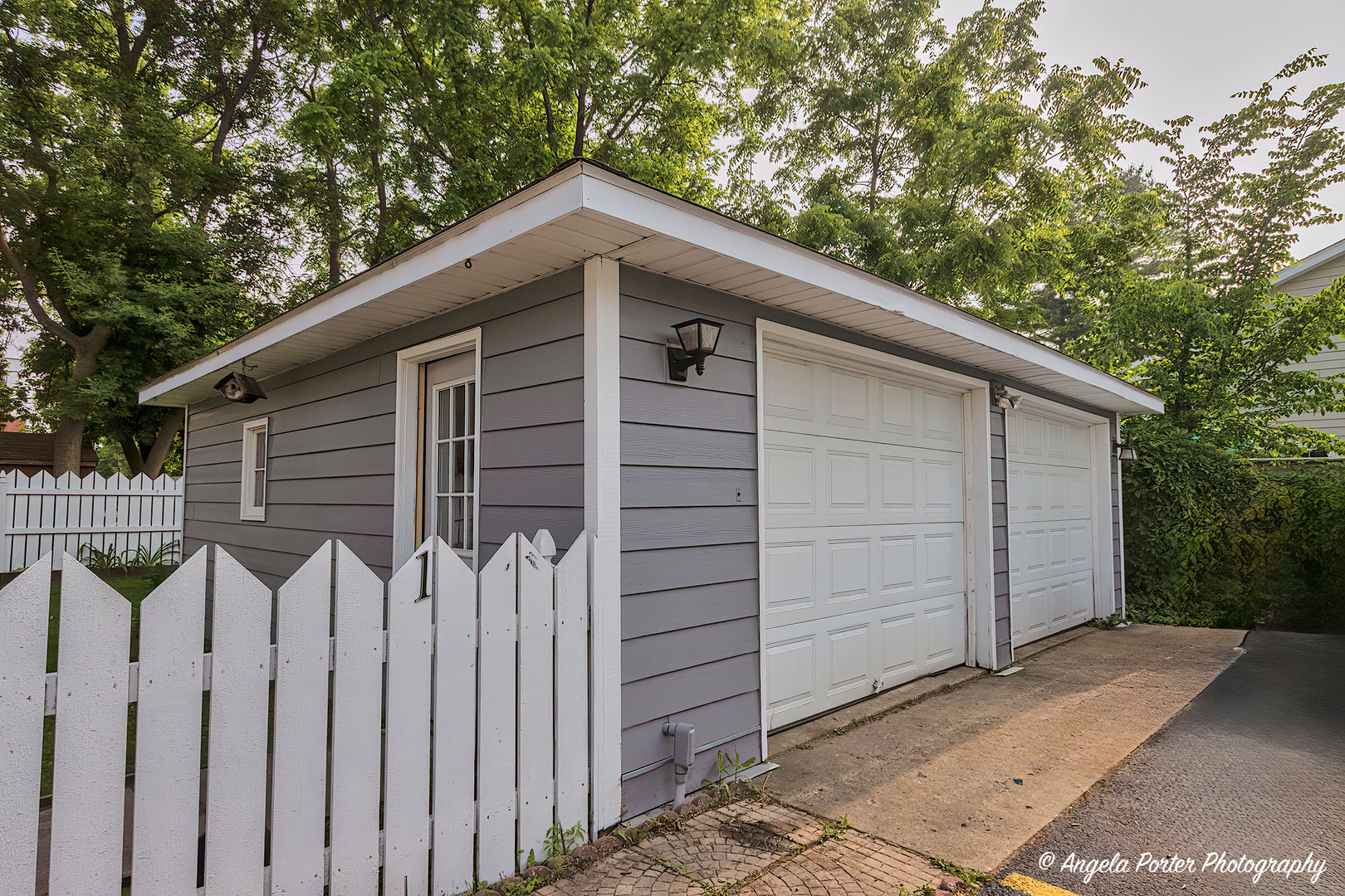 411 N Madison Street, Woodstock, IL 60098