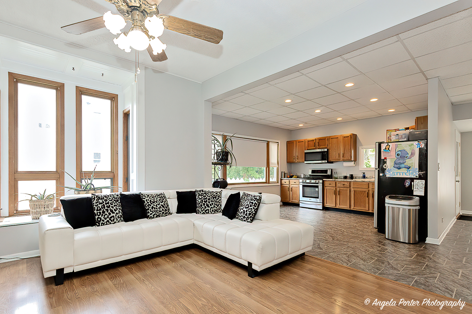 411 N Madison Street, Woodstock, IL 60098