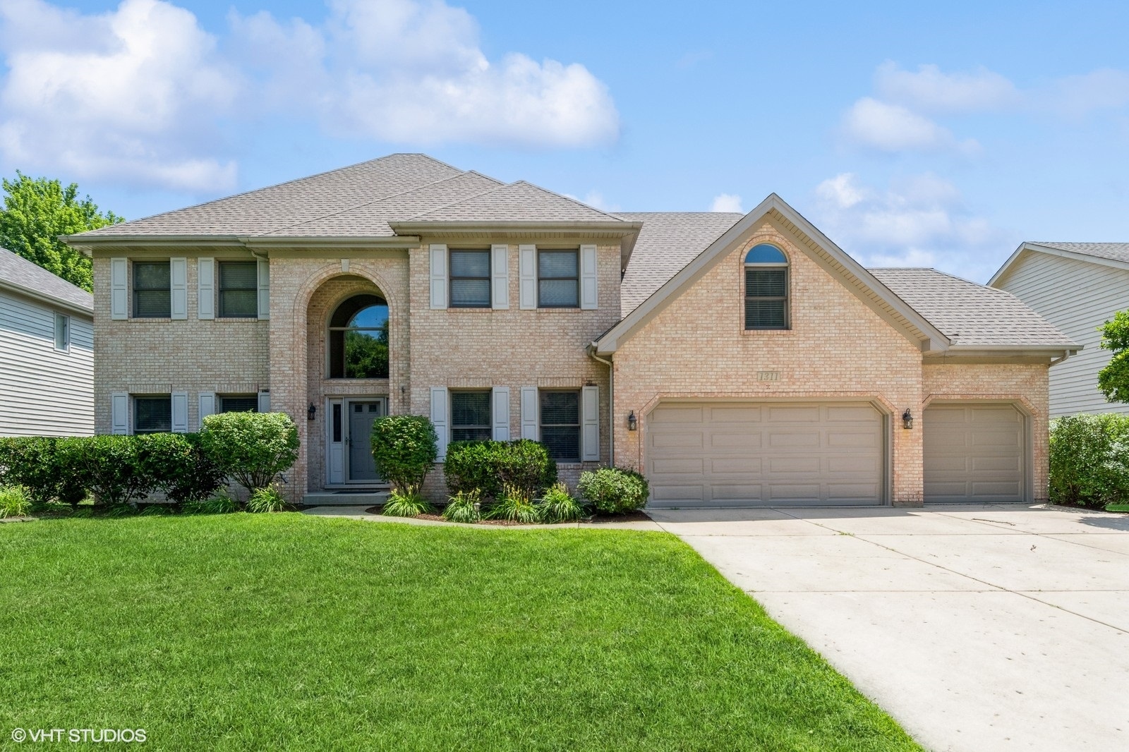 1311 Ada Lane, Naperville, IL 60540