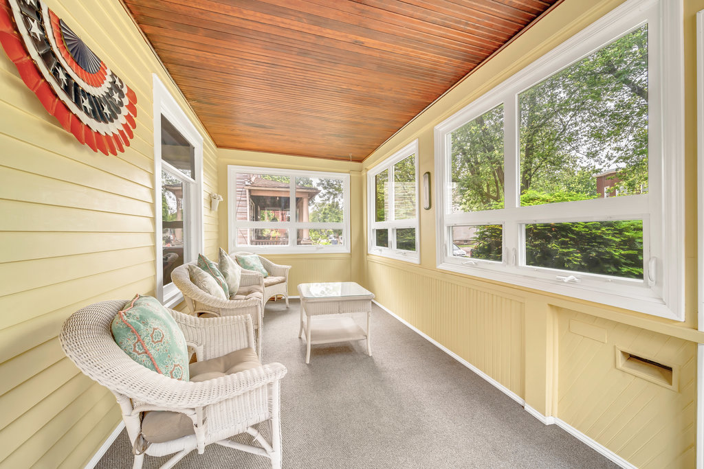 12553 Greenwood Avenue, Blue Island, IL 60406