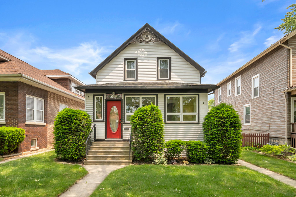 12553 Greenwood Avenue, Blue Island, IL 60406