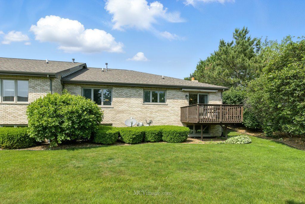 10935 Barbs Way, Orland Park, IL 60467
