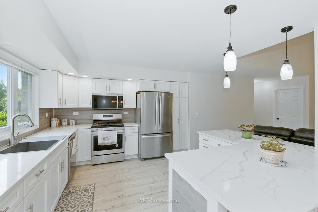10935 Barbs Way, Orland Park, IL 60467