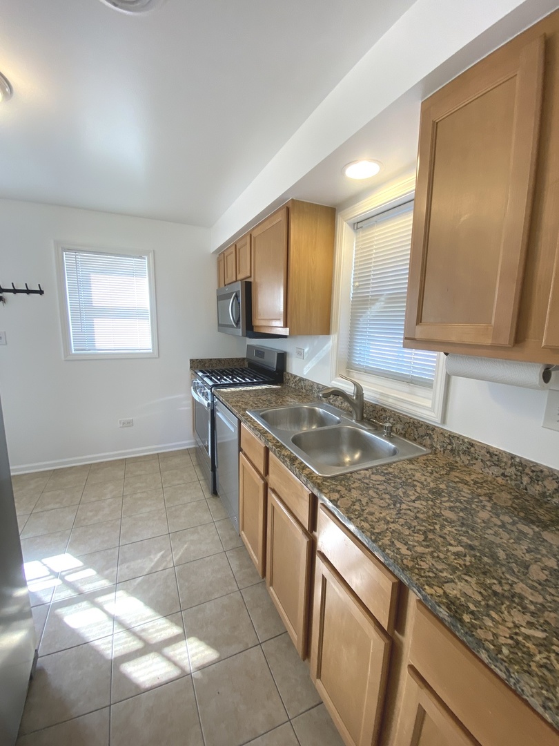 9531 Nerbonne Avenue, Franklin Park, IL 60131