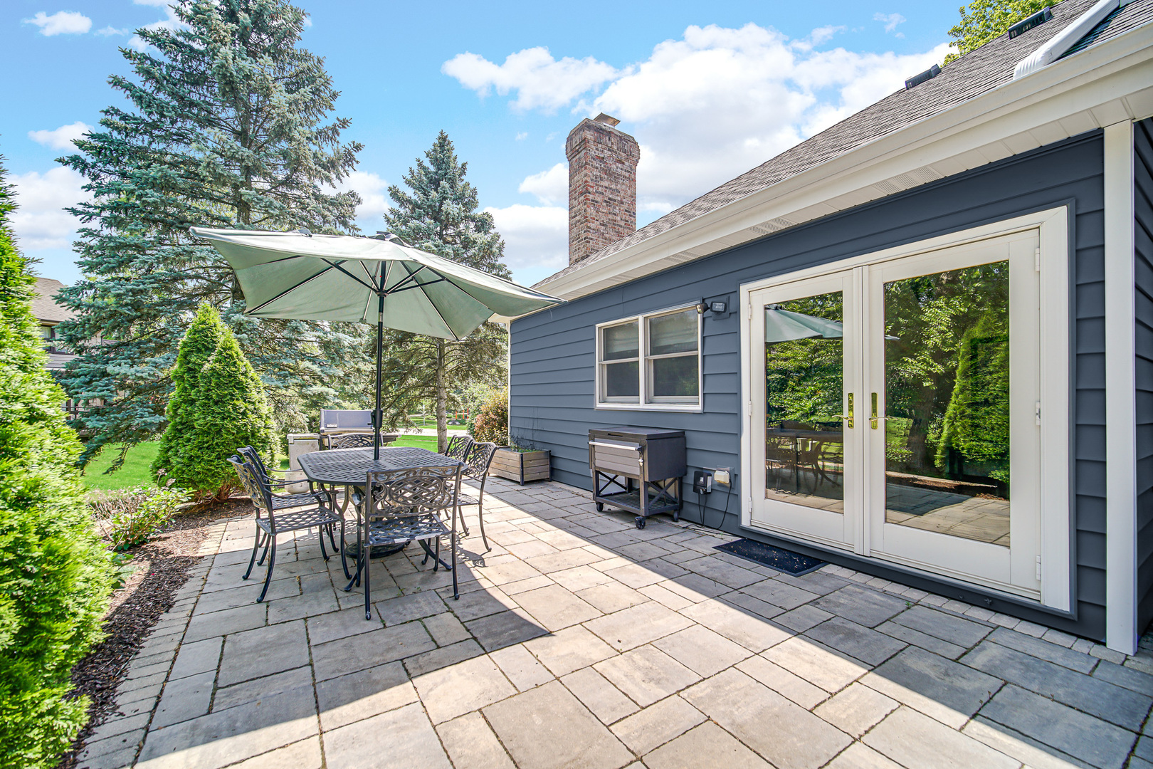 963 Monticello Drive, Naperville, IL 60563