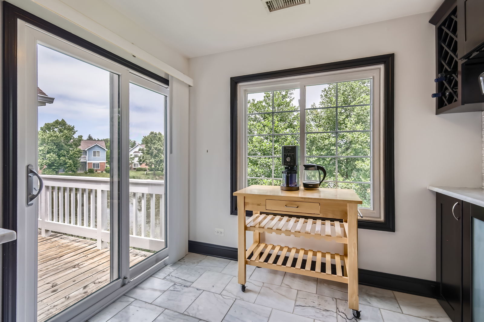 1240 Winfield Court #4, Roselle, IL 60172