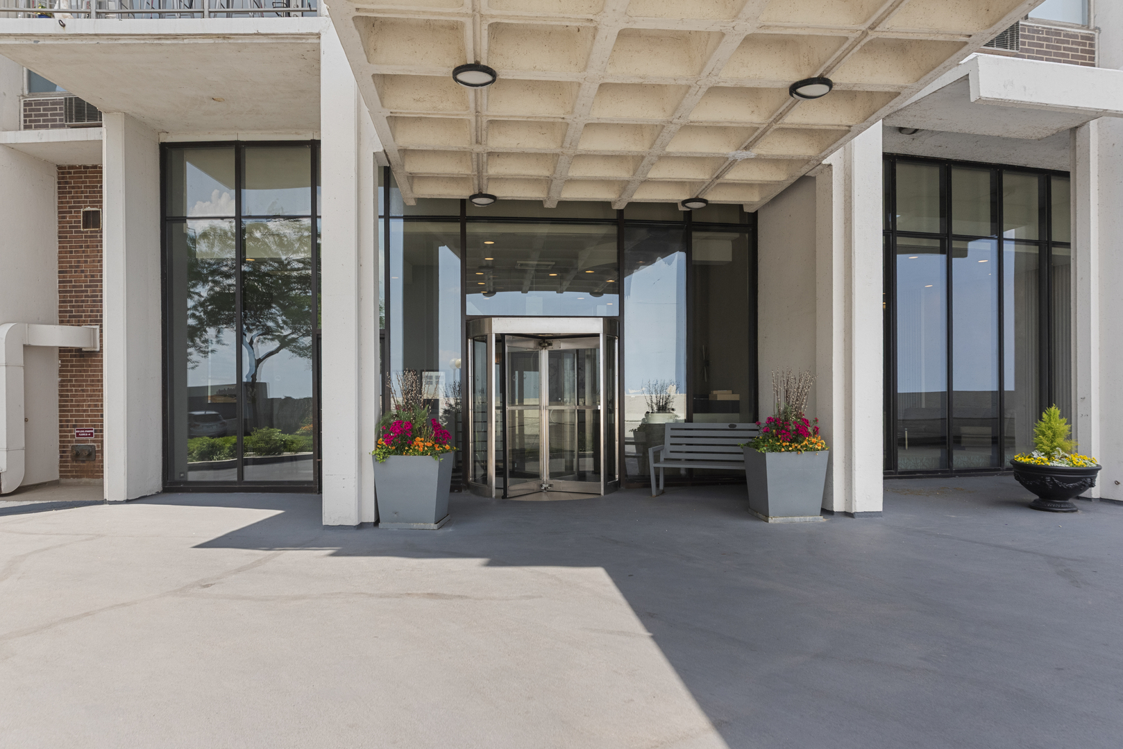 940 W Glenlake Avenue #24C, Chicago, IL 60660