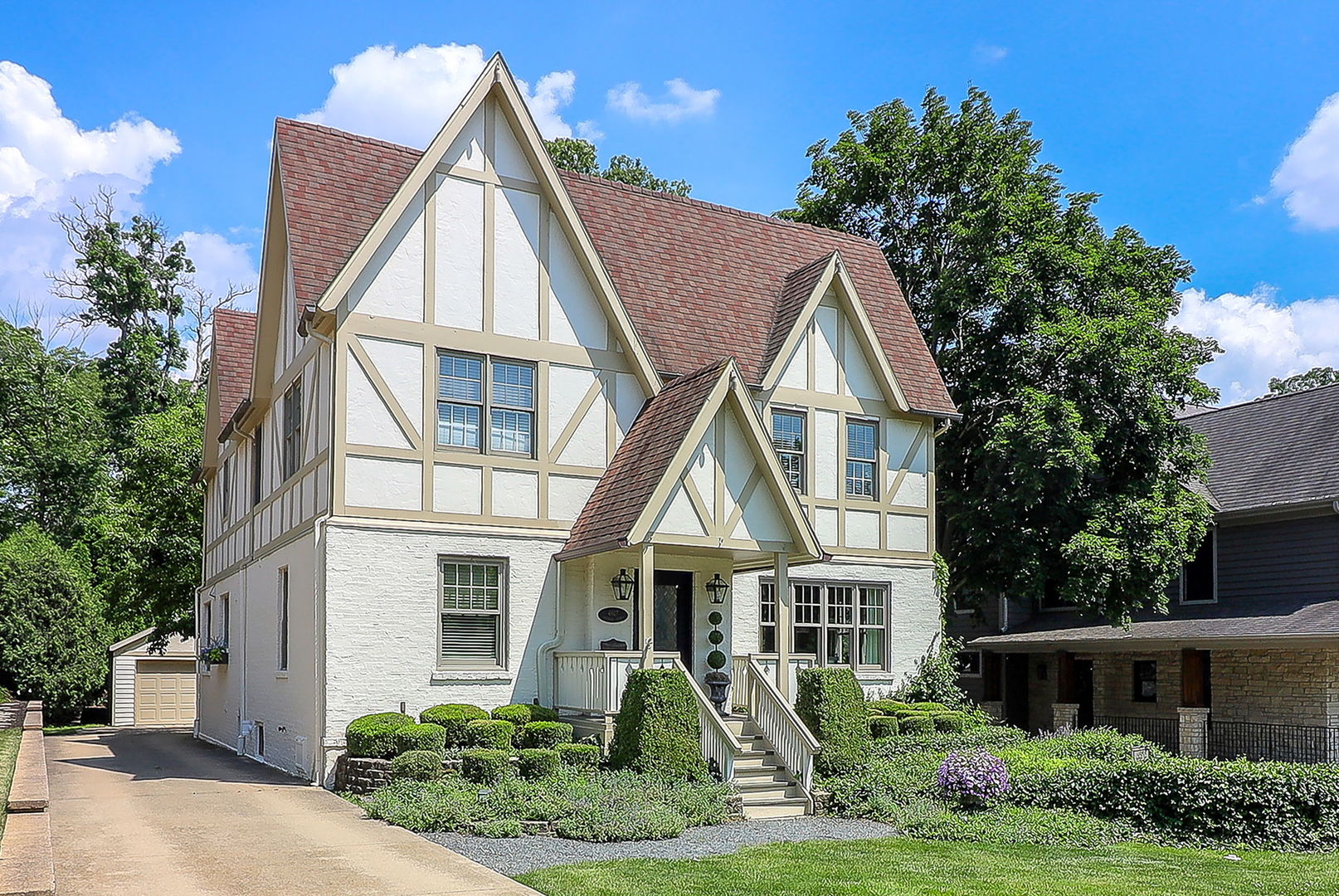 4907 Northcott Avenue, Downers Grove, IL 60515