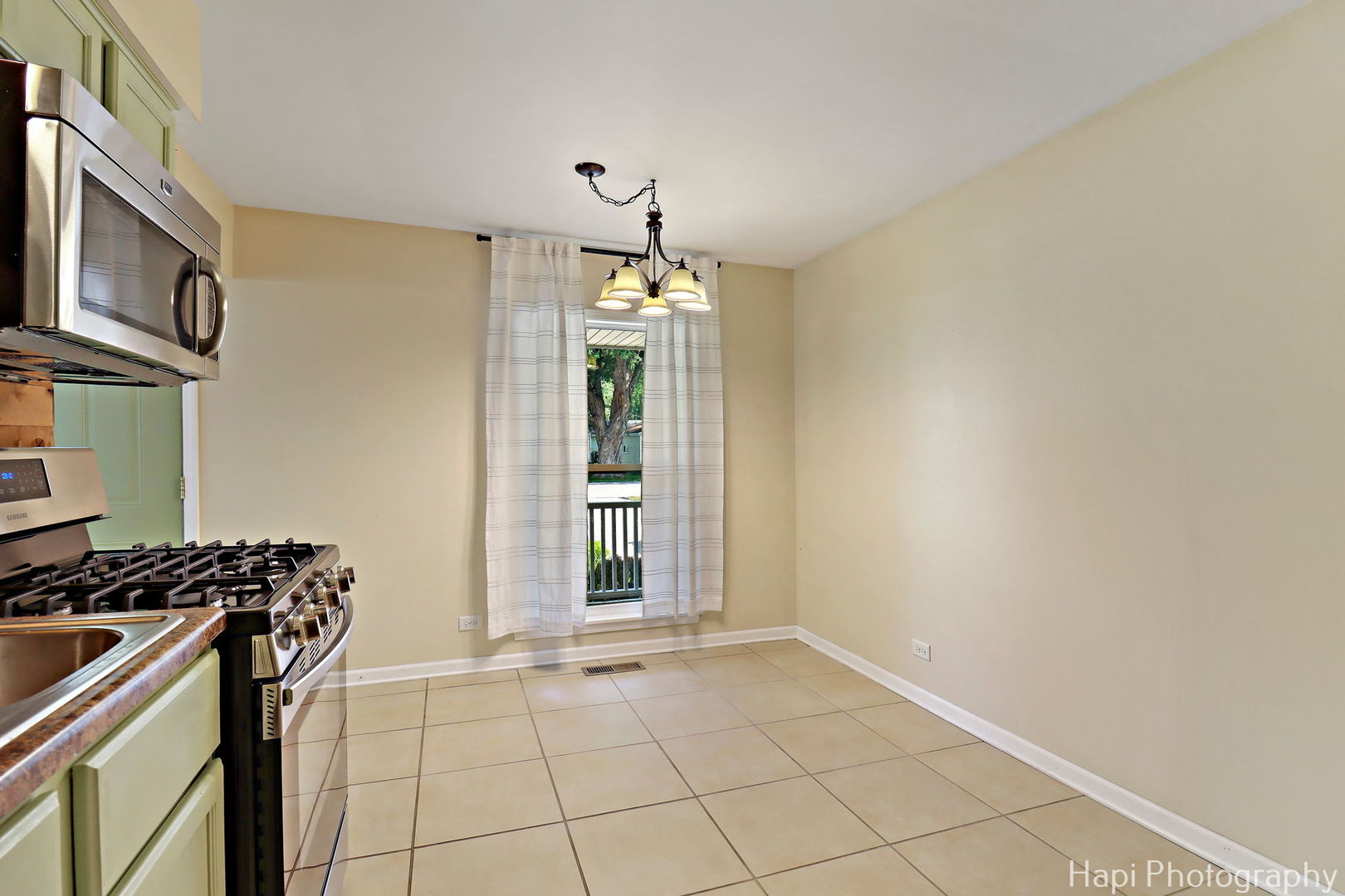 4717 Prairie Avenue, McHenry, IL 60050