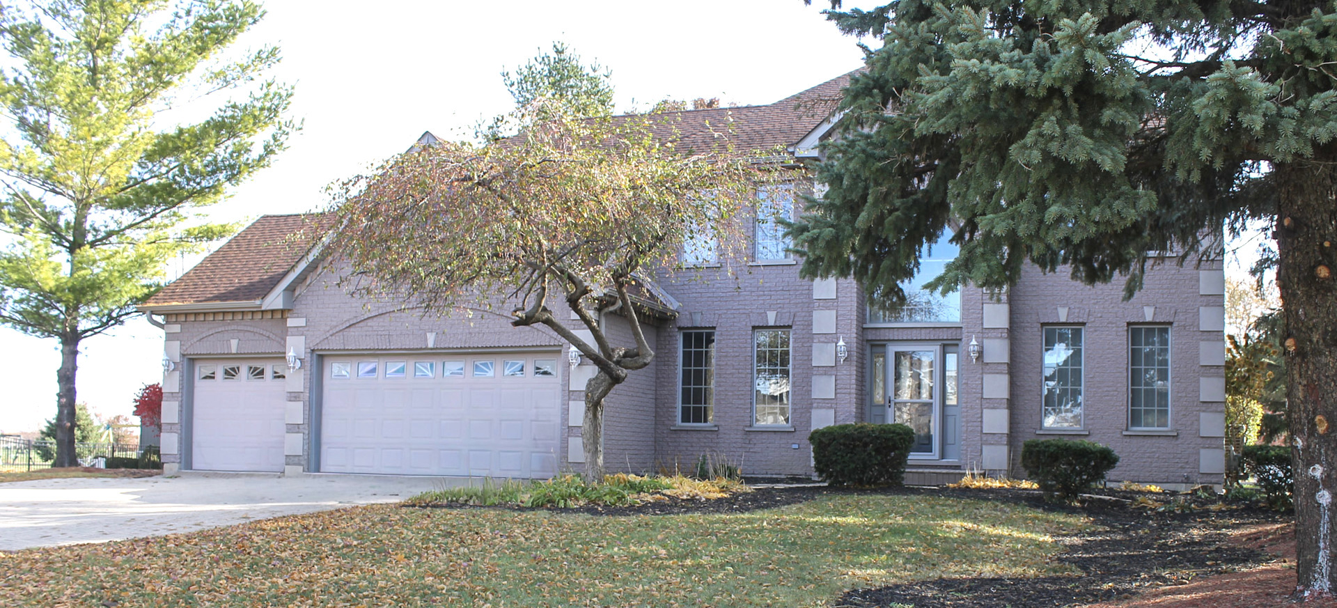 19057 S Saddlebrook Drive, Shorewood, IL 60404