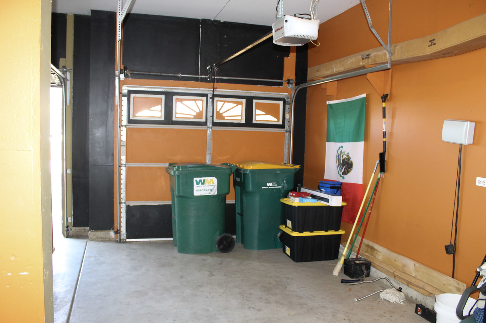 19057 S Saddlebrook Drive, Shorewood, IL 60404