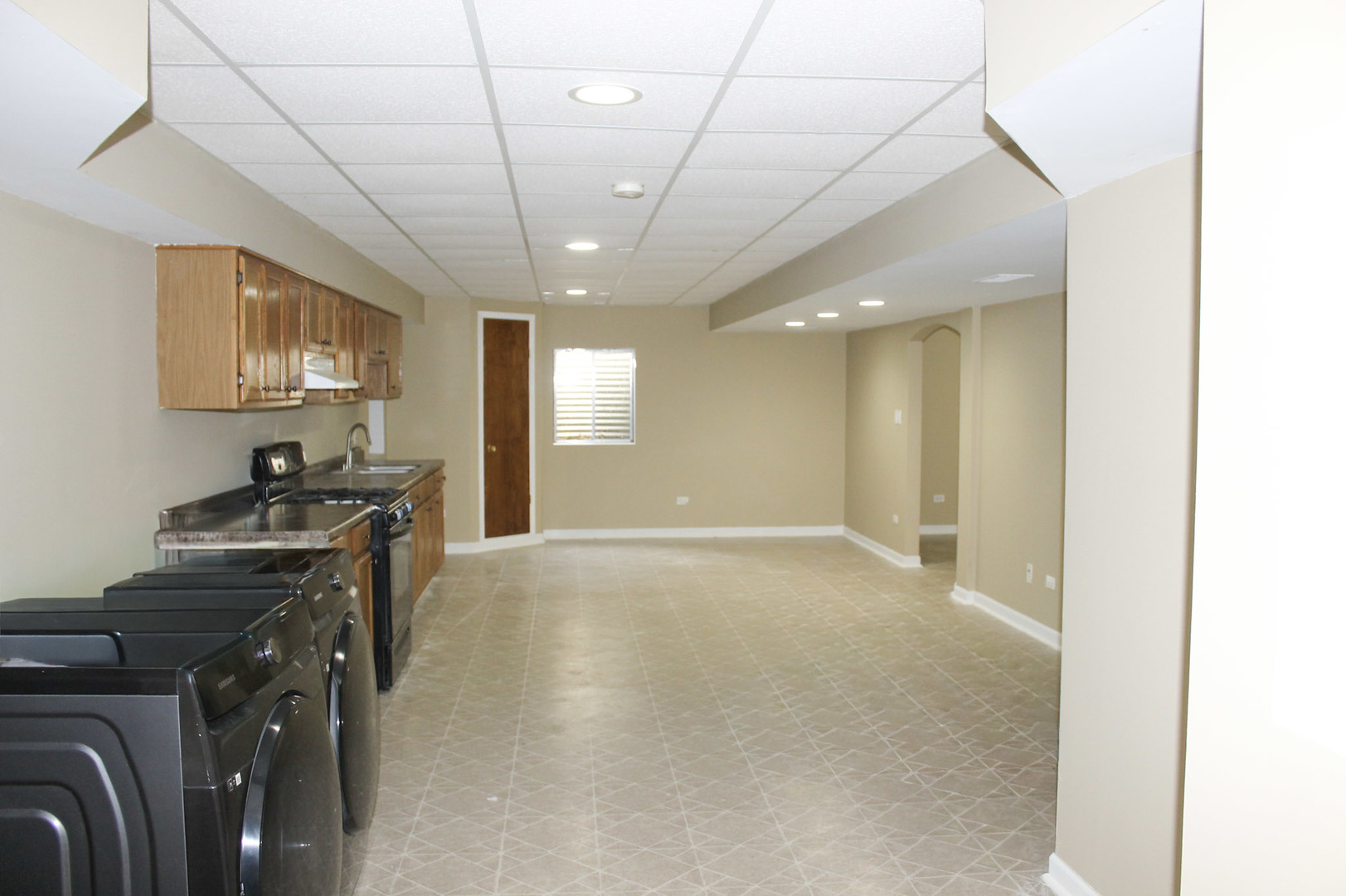 19057 S Saddlebrook Drive, Shorewood, IL 60404