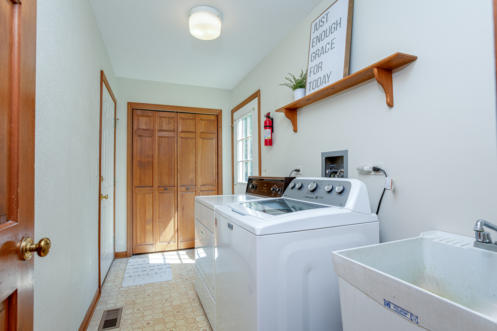 0S435 Madison Street, Winfield, IL 60190