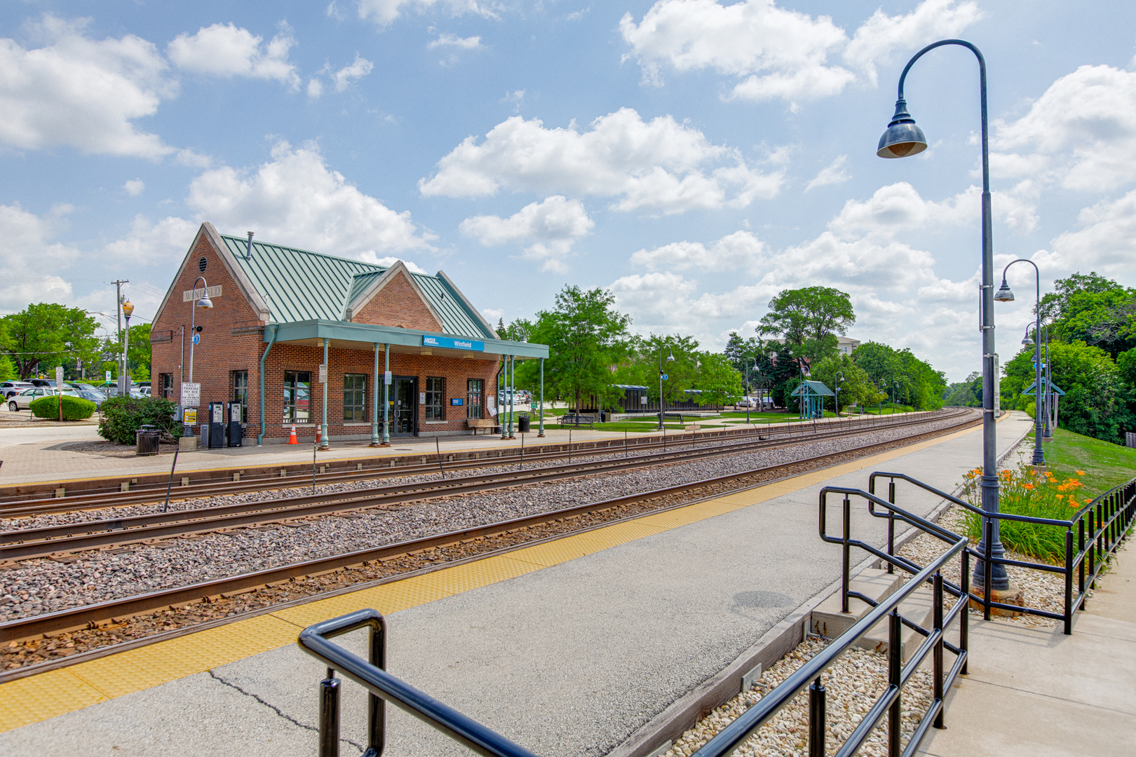 0S435 Madison Street, Winfield, IL 60190