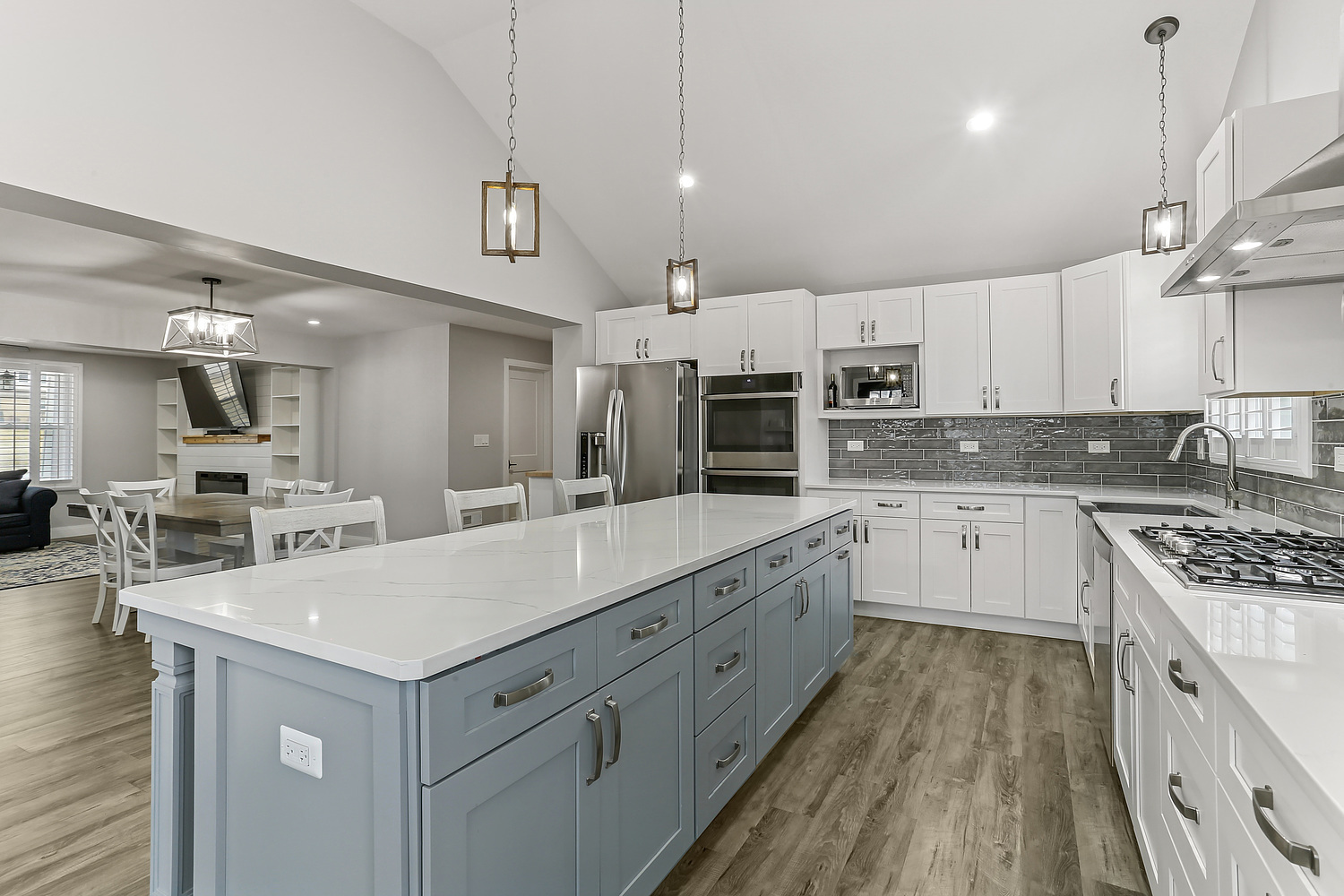 8081 Tennessee Avenue, Willowbrook, IL 60527