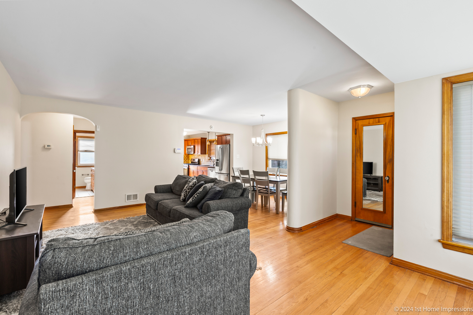 18531 Marshfield Avenue, Homewood, IL 60430