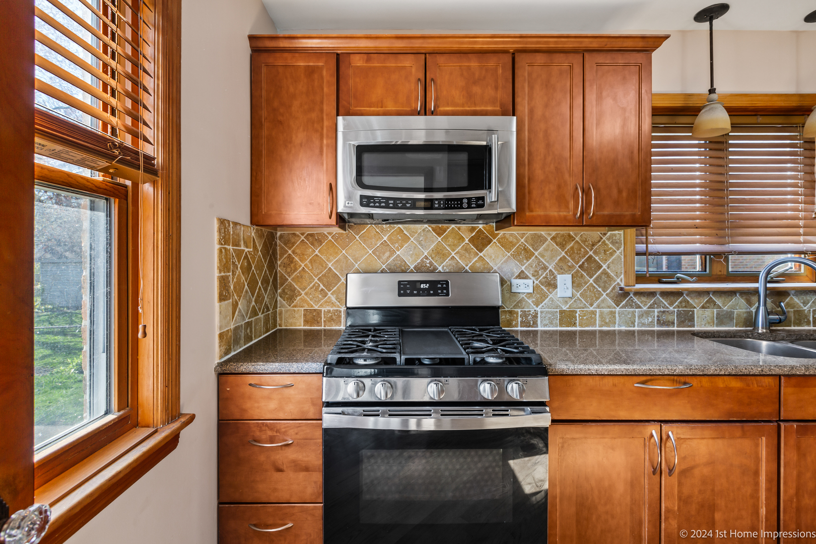 18531 Marshfield Avenue, Homewood, IL 60430