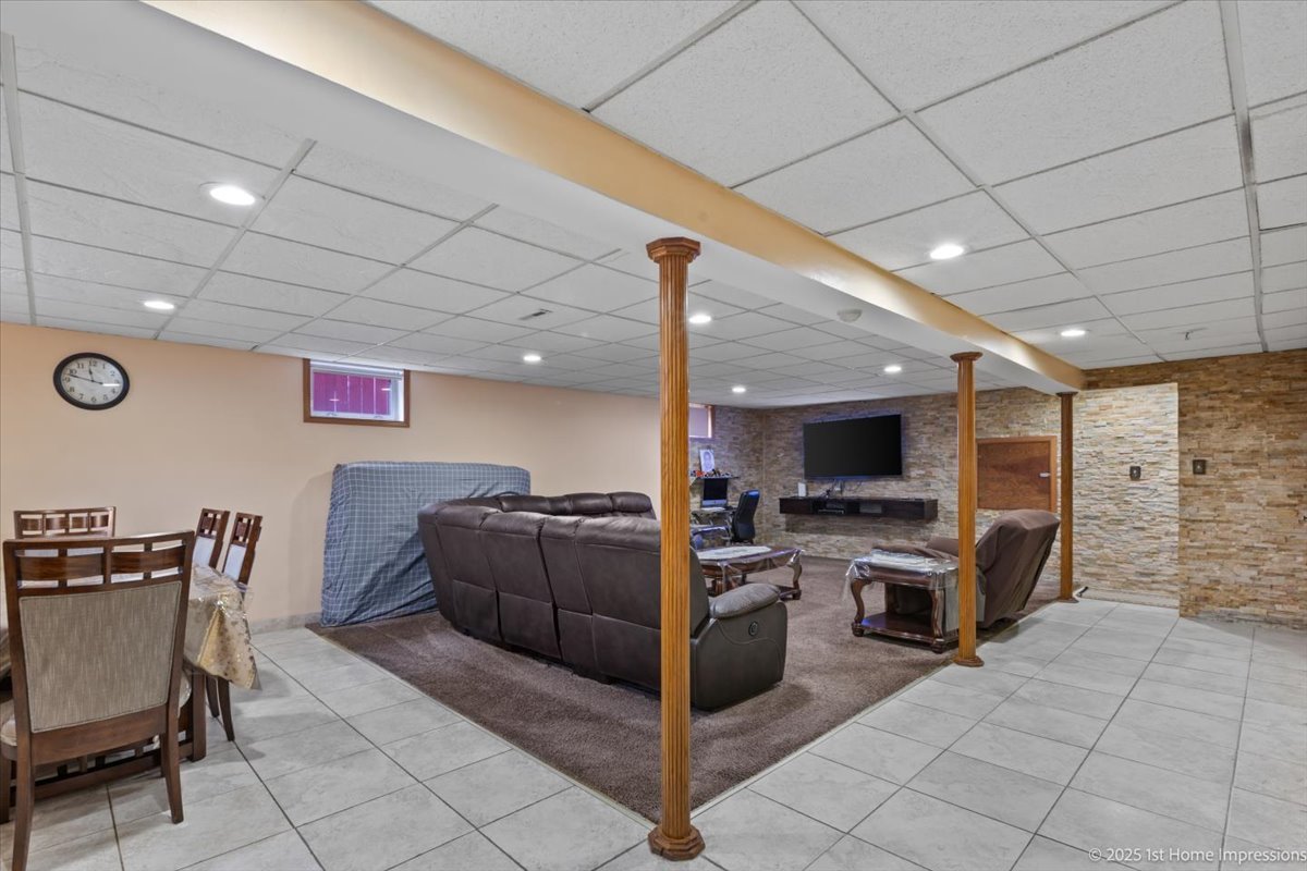 5316 W MINT JULIP Drive, Alsip, IL 60803