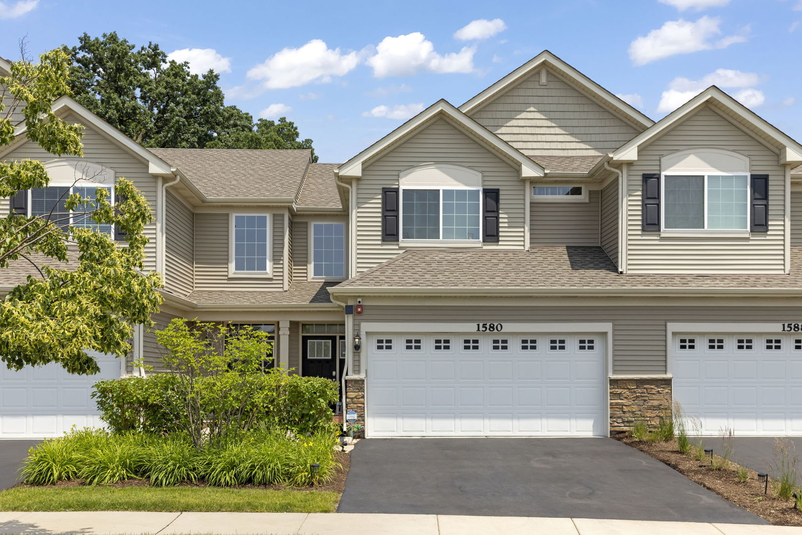 1580 Wind Energy Pass, Batavia, IL 60510