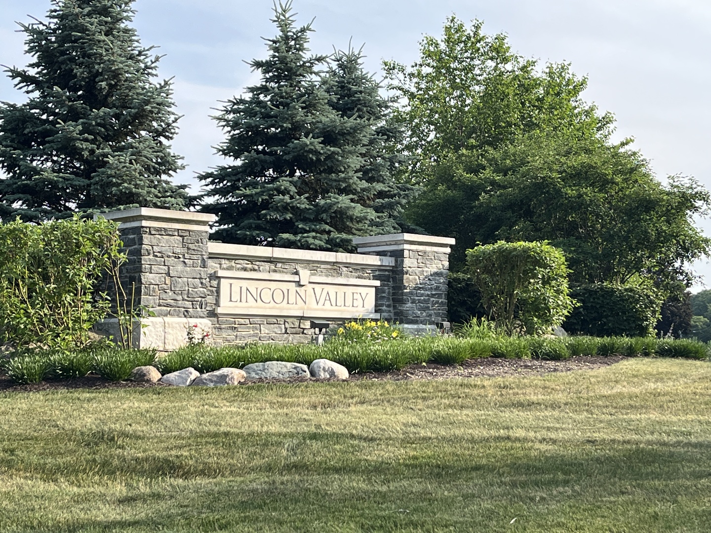 238 Durham Street, North Aurora, IL 60542