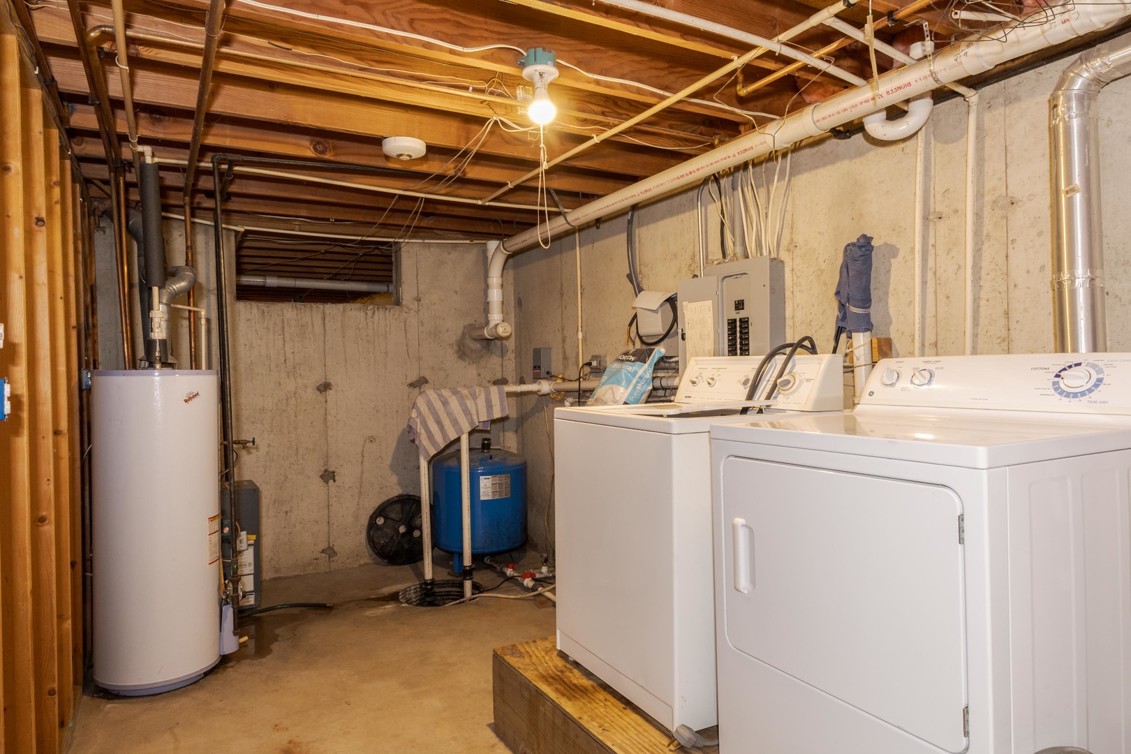 22998 E 2800 North Road, Odell, IL 60460