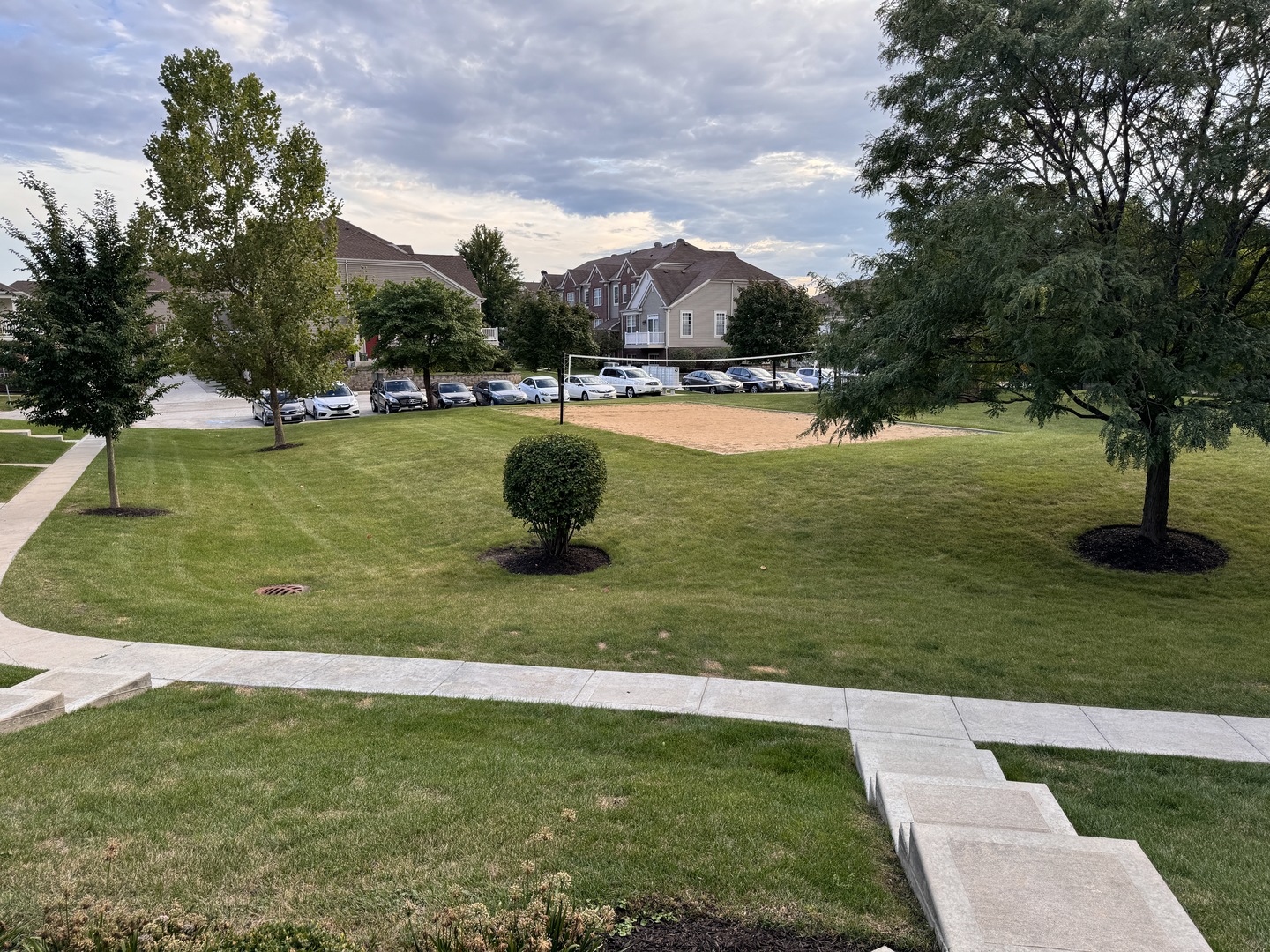 1005 Charlton Lane, Naperville, IL 60563