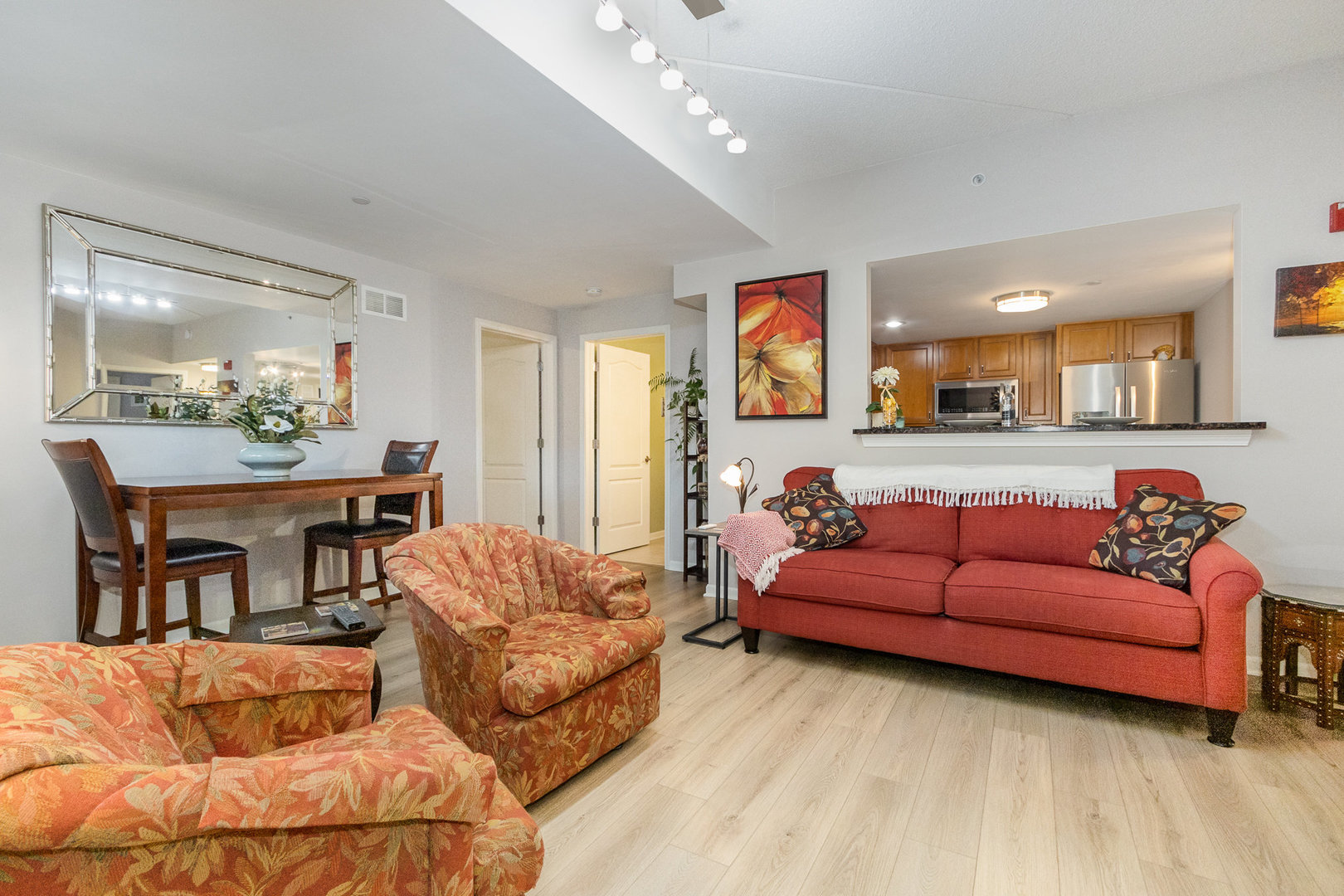845 E 22nd Street #219, Lombard, IL 60148