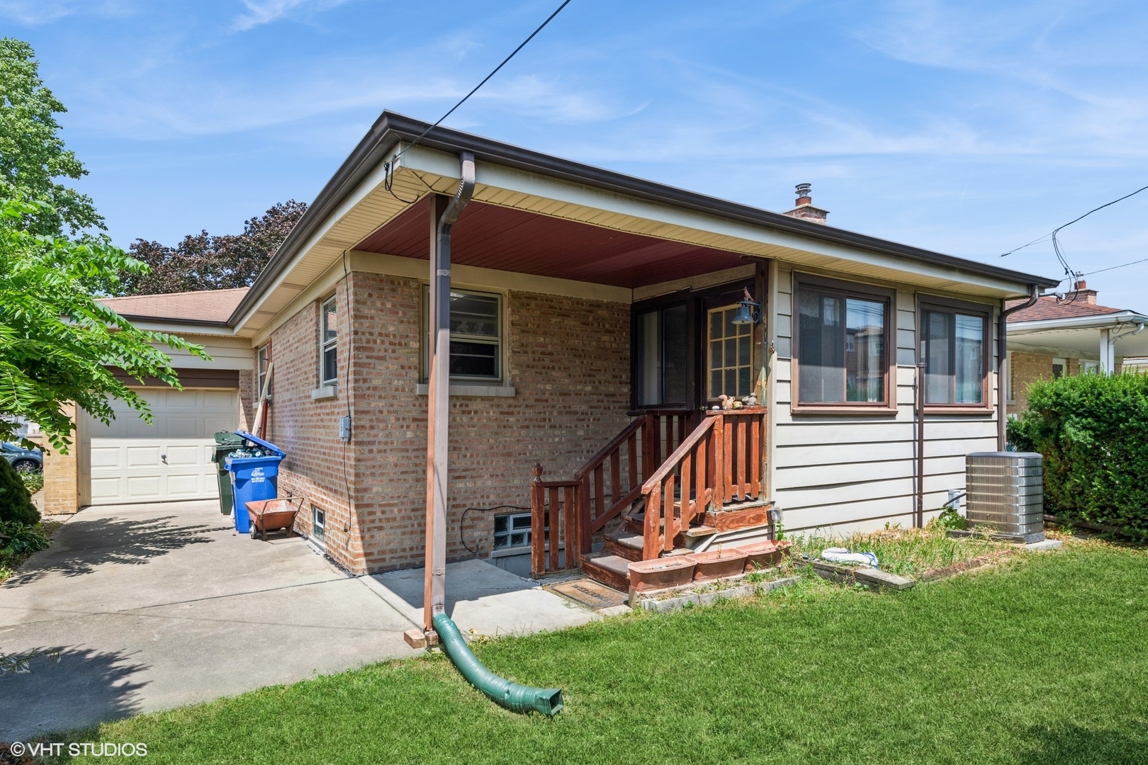 7541 W Gunnison Street, Harwood Heights, IL 60706