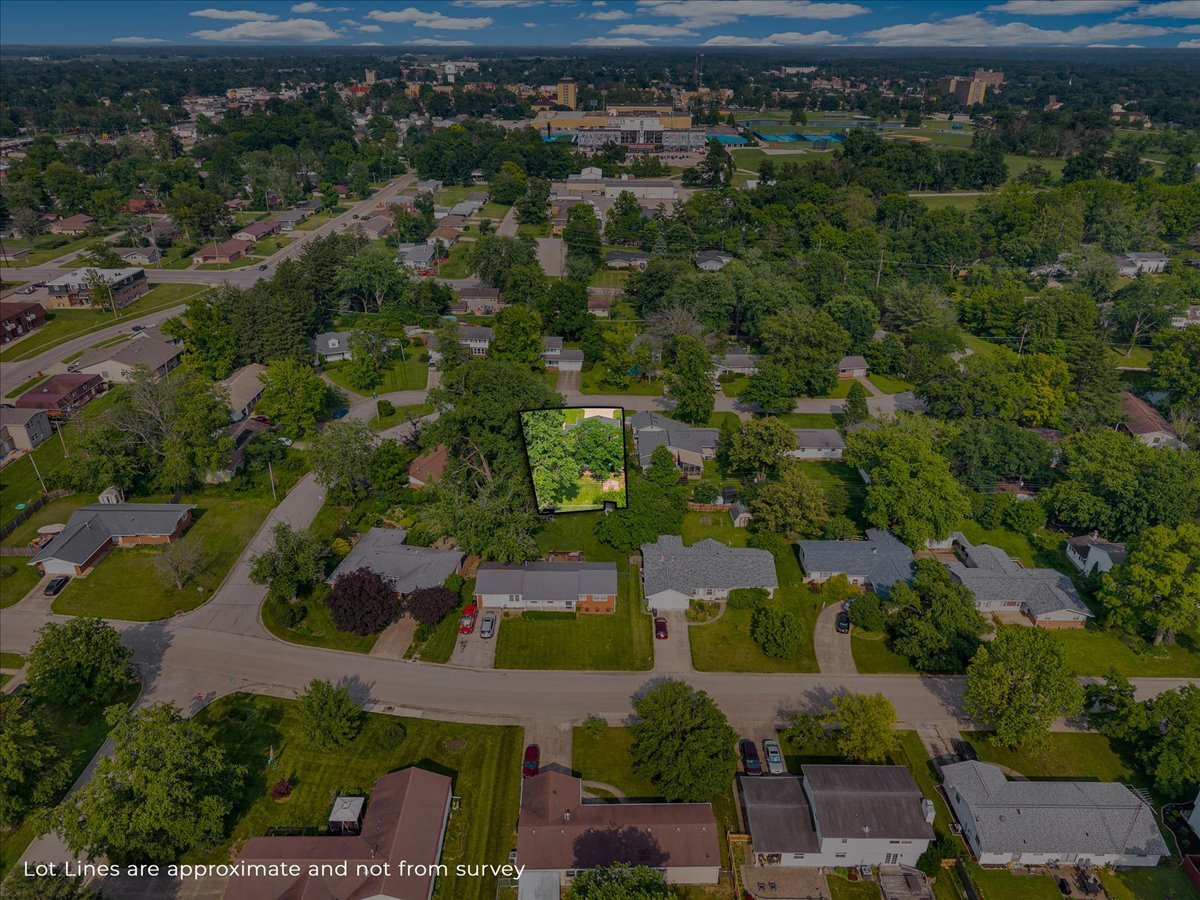 528 Ashby Drive, Charleston, IL 61920