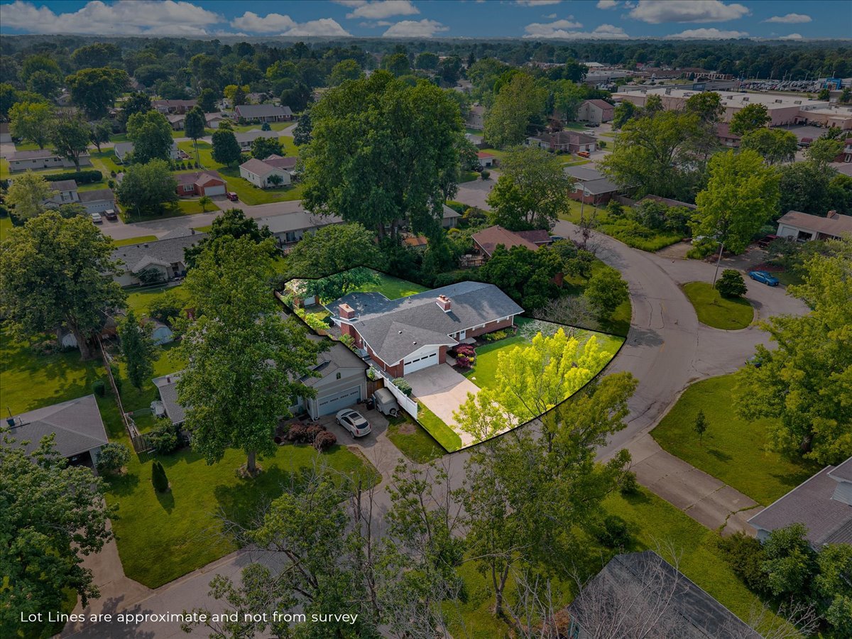 528 Ashby Drive, Charleston, IL 61920