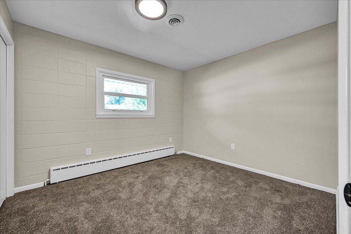 528 Ashby Drive, Charleston, IL 61920